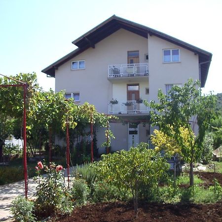 Apartment Dalmatien Raslina Εξωτερικό φωτογραφία