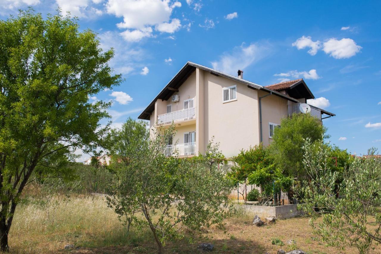 Apartment Dalmatien Raslina Εξωτερικό φωτογραφία