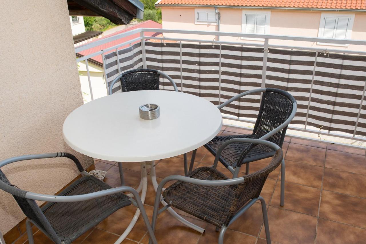 Apartment Dalmatien Raslina Εξωτερικό φωτογραφία