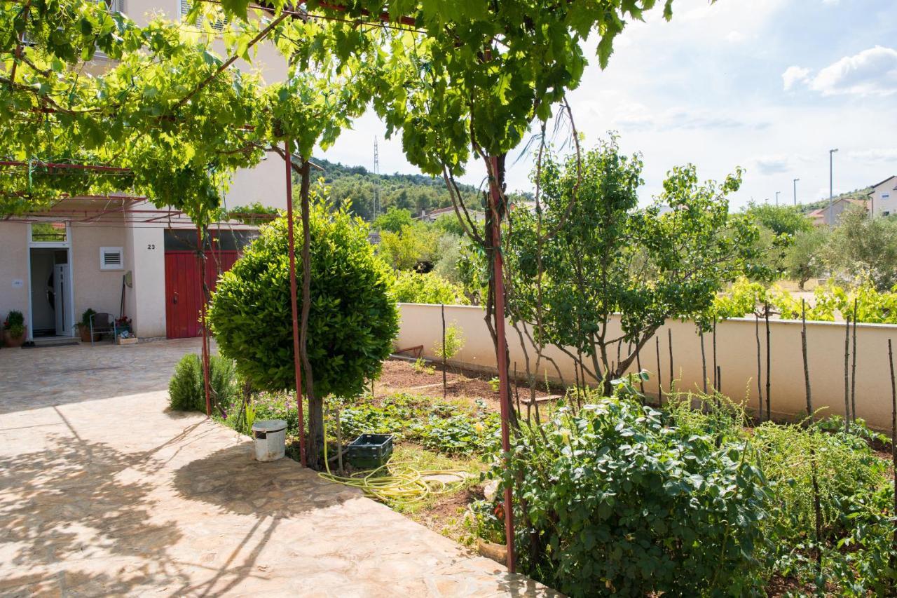 Apartment Dalmatien Raslina Εξωτερικό φωτογραφία