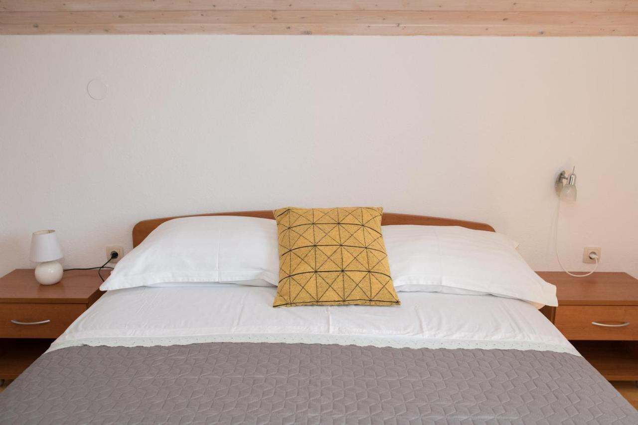 Apartment Dalmatien Raslina Εξωτερικό φωτογραφία