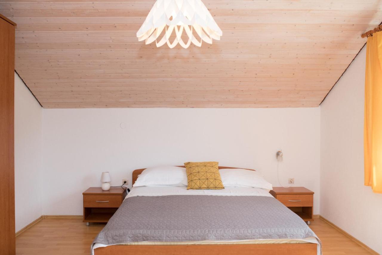 Apartment Dalmatien Raslina Εξωτερικό φωτογραφία