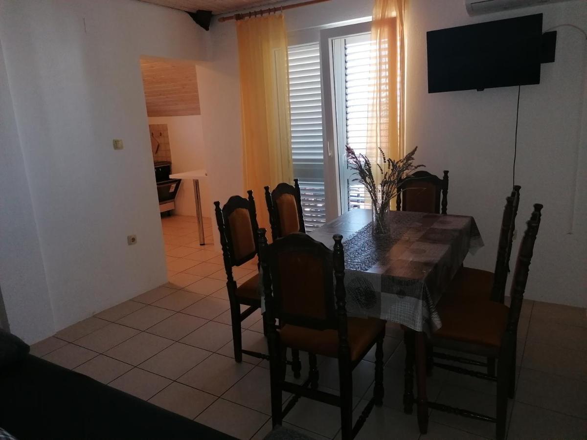 Apartment Dalmatien Raslina Εξωτερικό φωτογραφία