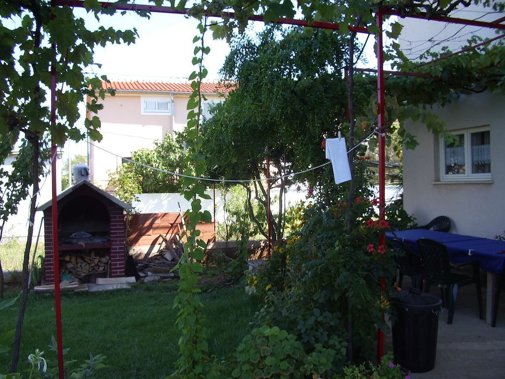 Apartment Dalmatien Raslina Εξωτερικό φωτογραφία