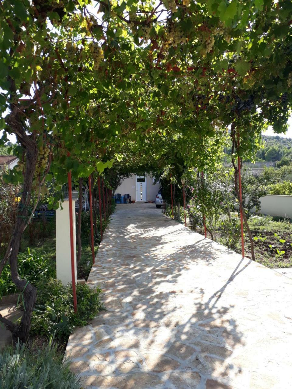 Apartment Dalmatien Raslina Εξωτερικό φωτογραφία